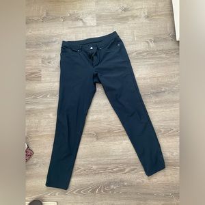 Lululemon ABC pant size 33 navy blue